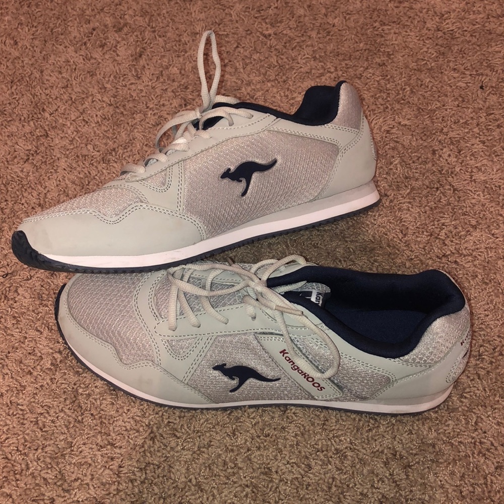 Men’s Size 12 kangaROOS runner